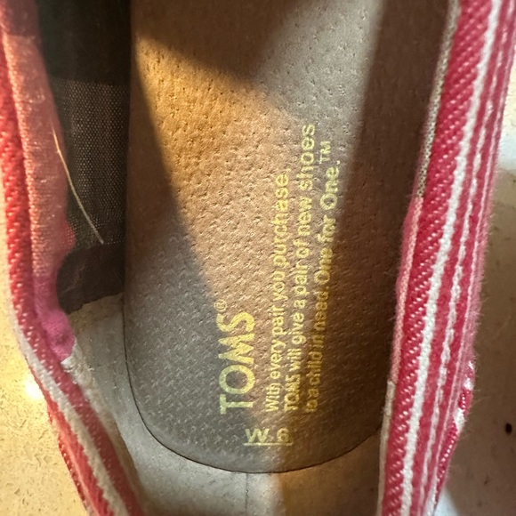 TOMS striped cork wedges - size 6 - Picture 11 of 12